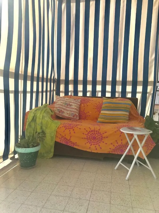 סאלו Habitaciones Compartidas En Un Apartamento ספרד
